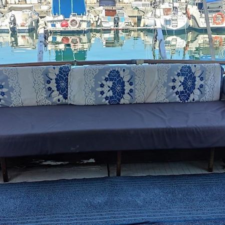 Precioso Barco En Barcelona Otel Badalona Dış mekan fotoğraf
