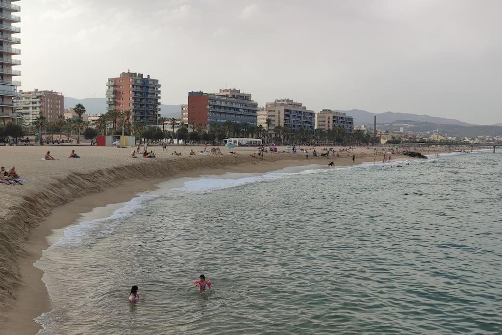Precioso Barco En Barcelona Otel Badalona Dış mekan fotoğraf